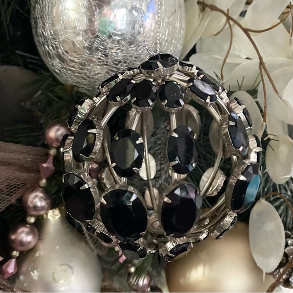 2 pcs Black Rhinestones Caged Ornate Christmas Tree Ornament - Picture 3 of 14